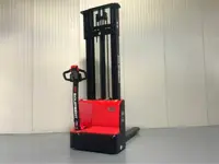 EP EST 3,6 meter - Stapelaar - interne lader (bj 2026)