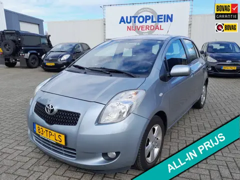 Toyota Yaris 1.3 VVTi Luna MMT nette goed onderhouden yaris automaat van eerste eigenaar!
