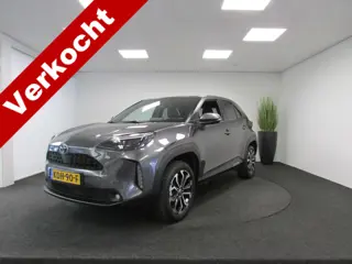 Toyota Yaris Cross 1.5 Hybrid I Luxe uitvoering I Dodehoekherkenning I Elektrische achterklep I