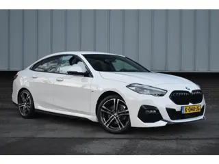 BMW 2 Serie Gran Coupé 218i M-Sport | Schaalstoel | Carplay | Virtual | NL Auto | Stoelverwarming