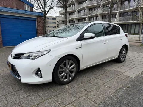 Toyota Auris 1.8 Hybrid Executive