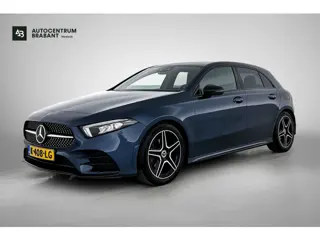 Mercedes-Benz A-klasse 180 Business Solution AMG (SFEERVERLICHTING, CAMERA, NAVIGATIE, STOELVERWARMI