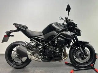 Kawasaki Z900 (bj 2026)