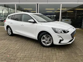 Ford FOCUS Wagon 1.0 EcoBoost Trend Edition Business / Camera / Lmv / Clima /