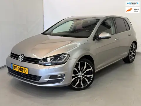 Volkswagen Golf 1.4 TSI Highline / Xenon / ACC / 19" LM / Stoelverwarming