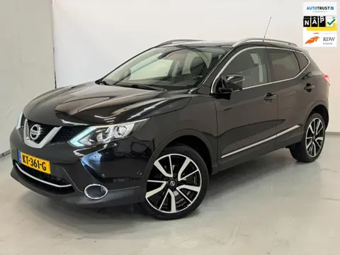 Nissan Qashqai 1.2 Tekna / NL-auto / Pano / Leder / Stoelverwarming