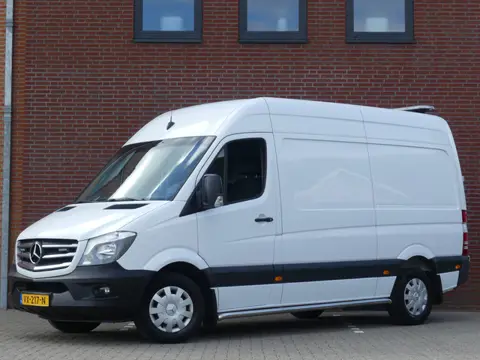 Mercedes-Benz Sprinter 316 CDI L2H2 2800KG Trekgewicht Camera/Airco/Navigatie