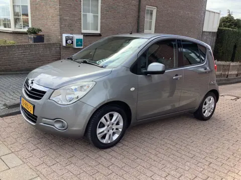 Opel Agila 1.2 Edition automaat airco
