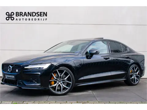 Volvo S60 2.0 T8 AWD Polestar Engineered Pano-B&W-keyless-20''-Carplay-ACC-