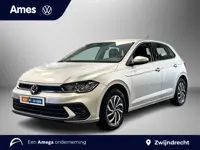 Volkswagen Polo 1.0 95pk TSI Life Edition Licht en Zicht Pakket | Voorstoelen verwarmbaar | 'App-Con