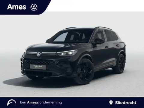 Volkswagen Tiguan 1.5 eHybrid 204pk DSG R-Line Edition | Trekhaak, wegklapbaar | Area View camera | 