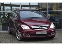 Mercedes-Benz B-klasse 180 CDI Aut. Xenon Airco Pdc AMG LM-Velgen 1ste Eigenaar