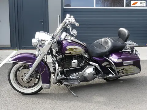 Harley Davidson Tour 88 FLHRCI Road King Classic