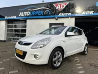 Hyundai i20 1.2i DynamicVersion /Nieuwe apk bij aflevering/Airco/Lm velgen/1e eigenaar/Dealer onderh