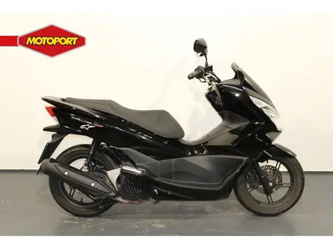 Honda PCX 150 (bj 2016)