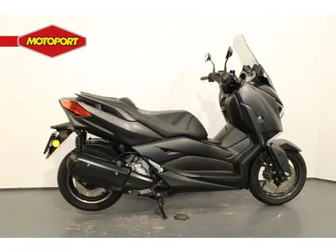 Yamaha XMAX 300 (bj 2020)