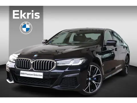 BMW 5 Serie Sedan 530e M Sport Plus | Exklusive volleder | Stuur- en stoelverwarming | Harman Kardon