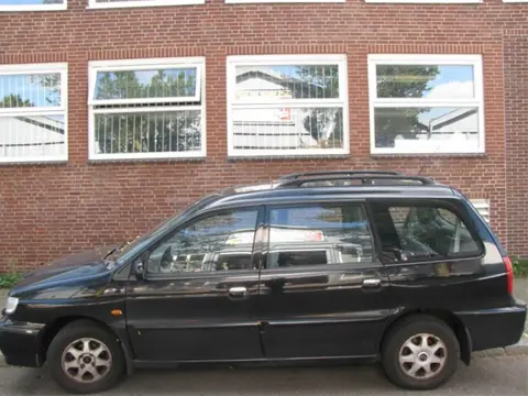 Kia Joice Plaatwerk Sloopauto inkoop Den haag