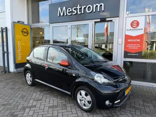 Toyota Aygo 1.0 VVT-i Dynamic Orange / Automaat / Airco
