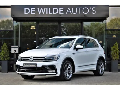 Volkswagen Tiguan 2.0 TSI 4Motion R-line Pano  VirtualCockpit Head-up Standkachel ACC 360-camera tre