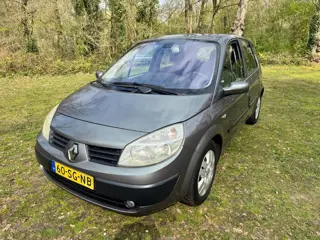 Renault Scénic 2.0-16V Dynamique Luxe