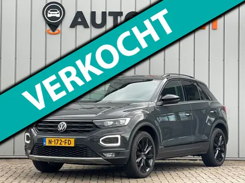 Volkswagen T-Roc 1.5 TSI Sport VIRTUAL LED TREKHAAK DEALER OND