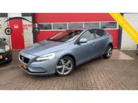 Volvo V40 1.5 T3 Nordic+ AUTOMAAT / TREKHAAK / FULL LED / STANDKACHEL / STOELVERW / NAVI / CLIMA / P