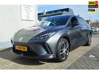MG MG4 Electric Luxury 64 kWh / 1e eigenaar / trekhaak / BOVAG RIJKLAARPRIJS