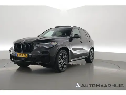 BMW X5 xDrive45e M Sport | SOH 95% | Pano | HUD | Laser | Elek. Trekhaak | Luchtvering | Shadowline 