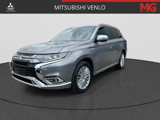 Mitsubishi Outlander 2.4 PHEV S-Edition RIJKLAAR | Climate Control | 360 Camera | Elektr. Kofferklep