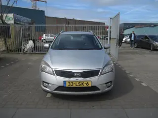 Kia Cee'd 1.4 CVVT X-ecutive