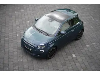 Fiat 500 La Prima 42 kWh Skywindow