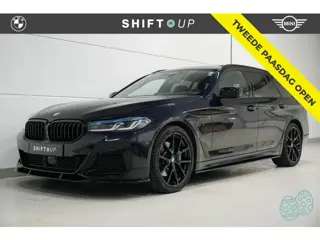 BMW 5-serie Touring 530e xDrive M-Sport | Panoramadak | M-Stoelen | CoPilot | Harman Kardon