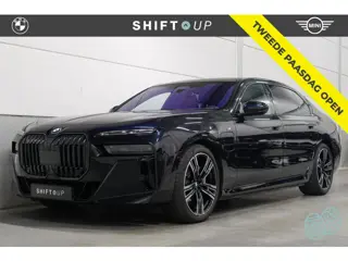 BMW 7-serie 750e xDrive M-Sport | Bowers & Wilkins | Massage | Skylounge | Tartufo Leder