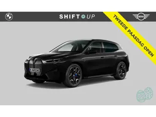 BMW iX xDrive40 Skylounge | CoPilot | Harman Kardon | Elektr. Trekhaak