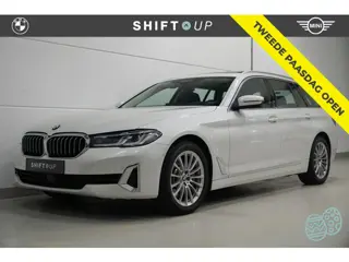 BMW 5-serie Touring 530i Panoramadak | Laser | Head Up | Elektr. Trekhaak