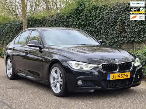 BMW 3-serie 330i M Sport Elek. Trekhaak Apple CarPlay 100% Dealer onderhouden DAB+ TOP STAAT 330i Ce