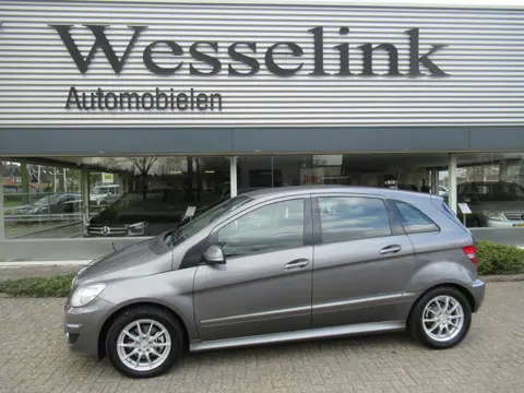 Mercedes-Benz B-Klasse 200 Automaat/Trekhaak (bj 2009)