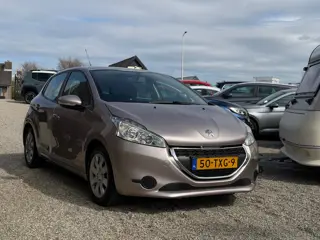 Peugeot 208 1.4 VTi Active Airco Cruise Navi Nieuwe Apk Nette Staat