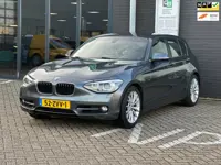 BMW 1-serie 118i Upgrade Edition/2E EIG/6-BAK/NAVI/CAMERA/NL-AUTO NAP!!