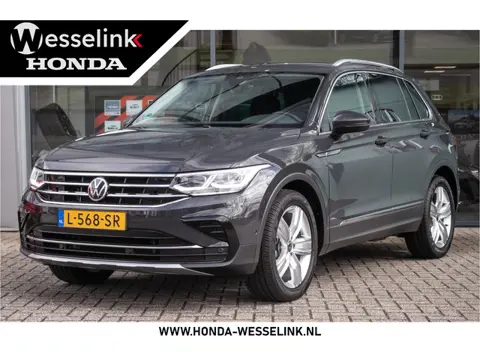 Volkswagen Tiguan 1.5 TSI Elegance DSG-7 automaat - Trekhaak | Massagestoelen | Virtual Cockpit |