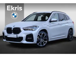 BMW X1 xDrive25e / M-Sport Pakket / Pano Dak / Trekhaak / Stoelverwarming Voor /