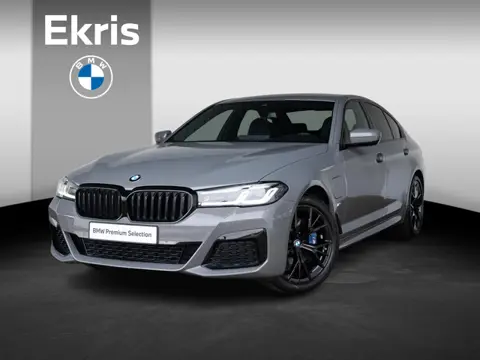 BMW 5 Serie Sedan 530e | High Executive | M Sportpakket | Stoelverwarming | PDC | 19'' | Trekhaak