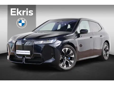 BMW iX xDrive45 101 kWh / M-Sport Pakket / Driving Assistant Professional / Harman Kardon / Soft-Clo