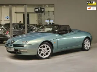 Alfa Romeo Spider 2.0 TwinSpark airco, leer, NL-NAP nieuwstaat