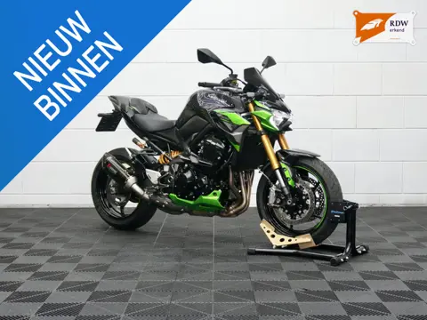 Kawasaki Z900 SE Performance Fabrieksgarantie - Nieuwstaat
