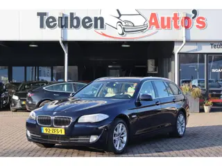 BMW 5-serie Touring 528xi High Executive Camera, Stoelverwarming, Achterbank verwarmbaar, Navigatie,