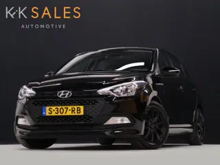 Hyundai i20 1.4i i-Vision Automaat [TREKHAAK, AIRCO, PARKEERSENSOR, RADIO, NIEUWSTAAT]