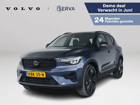 Volvo XC40 B4 Plus Black Edition | Panoramadak | 360° camera | Harman Kardon | Stoel- en Stuurverwar