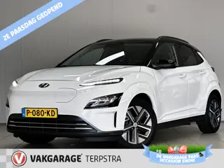 Hyundai KONA EV Fashion 64 kWh/ Two-Tone/ 17'' LMV/ LED Koplampen/ Keyless/ Virtual Dashb./ Apple + 